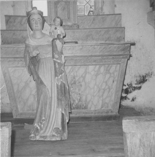 statue : Vierge à l'enfant, vue générale - © Ministère de la Culture (France), Médiathèque du patrimoine et de la photographie (objets mobiliers), tous droits réservés