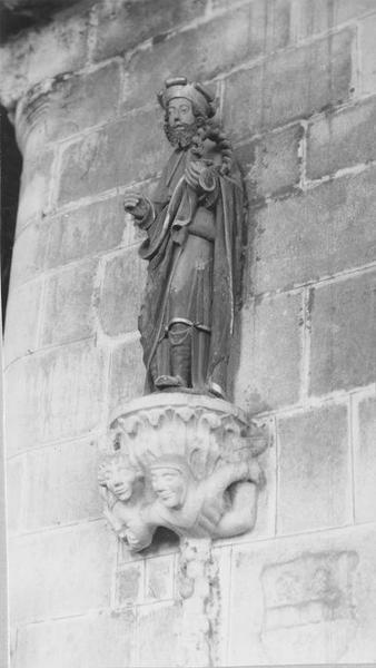 statue : saint Nicodème, vue générale