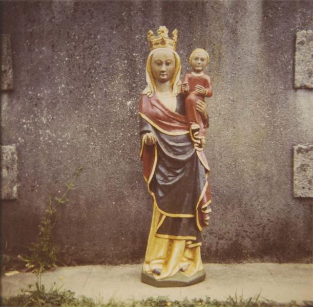 statue : Vierge à l'enfant, vue générale - © Ministère de la Culture (France), Médiathèque du patrimoine et de la photographie (objets mobiliers), tous droits réservés