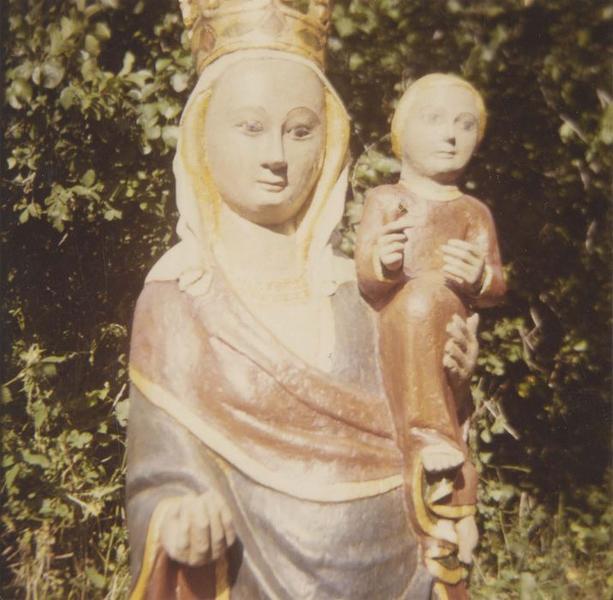 statue : Vierge à l'enfant, vue générale - © Ministère de la Culture (France), Médiathèque du patrimoine et de la photographie (objets mobiliers), tous droits réservés
