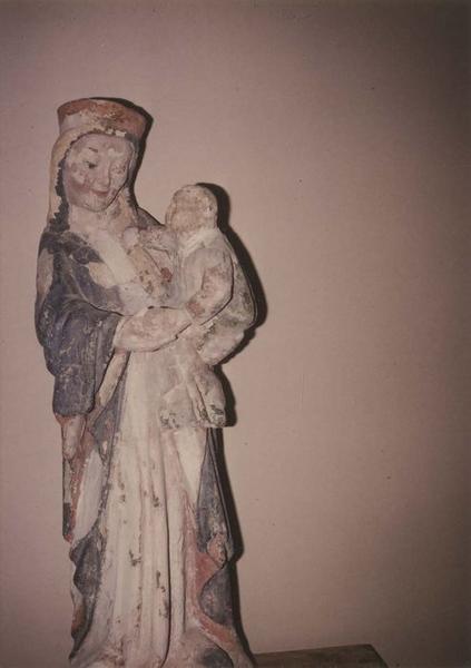 statue : Vierge à l'enfant, vue générale - © Ministère de la Culture (France), Médiathèque du patrimoine et de la photographie (objets mobiliers), tous droits réservés