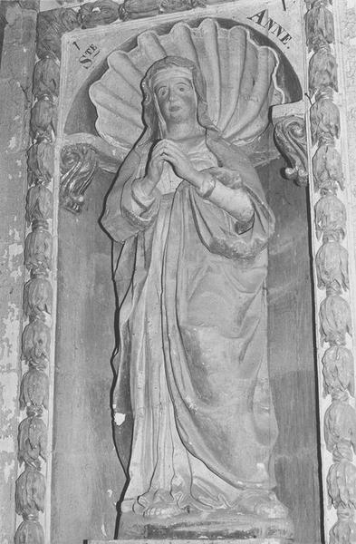 statue du retable du maître-autel : sainte Anne, vue générale