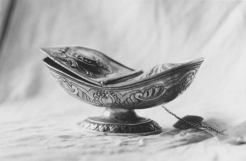 navette à encens, vue générale - © Ministère de la Culture (France), Médiathèque du patrimoine et de la photographie (objets mobiliers), tous droits réservés