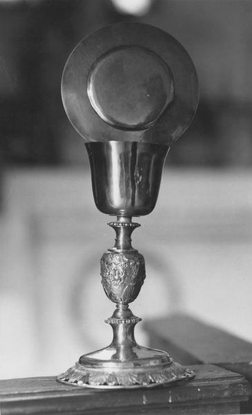 calice, patène, vue générale - © Ministère de la Culture (France), Médiathèque du patrimoine et de la photographie (objets mobiliers), tous droits réservés