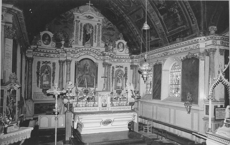 retable du maître-autel, tableaux (7) : rosaire (le), saints personnages, 3 statues : Vierge à l'enfant, saint Etienne, saint Laurent, lambris de revêtement, vue générale