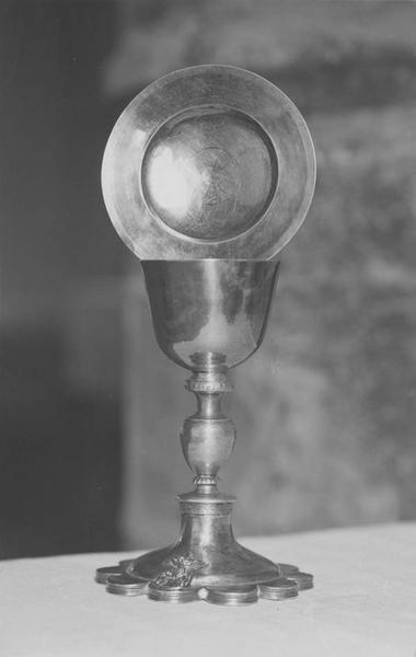 calice, patène, vue générale - © Ministère de la Culture (France), Médiathèque du patrimoine et de la photographie (objets mobiliers), tous droits réservés