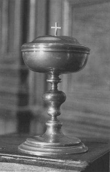 ciboire, vue générale - © Ministère de la Culture (France), Médiathèque du patrimoine et de la photographie (objets mobiliers), tous droits réservés