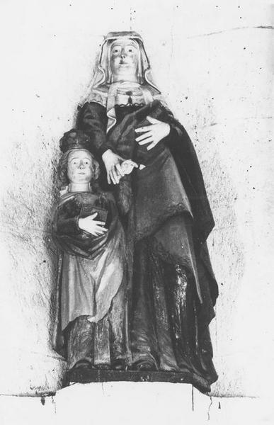 groupe sculpté : sainte Anne et la Vierge, vue générale - © Ministère de la Culture (France), Médiathèque du patrimoine et de la photographie (objets mobiliers), tous droits réservés