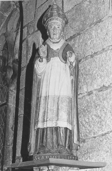 statue : saint Armel, vue générale