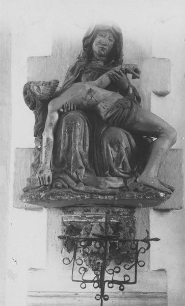 statue dite Notre-Dame-de-La-Houssaye : Vierge à l'enfant, vue générale - © Ministère de la Culture (France), Médiathèque du patrimoine et de la photographie (objets mobiliers), tous droits réservés