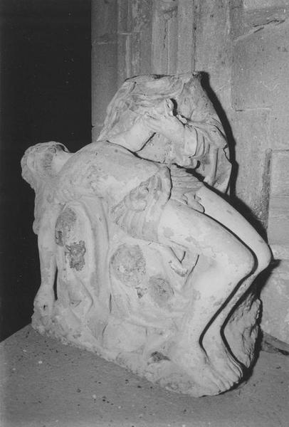 statue dite Notre-Dame-de-La-Houssaye : Vierge à l'enfant, vue générale - © Ministère de la Culture (France), Médiathèque du patrimoine et de la photographie (objets mobiliers), tous droits réservés
