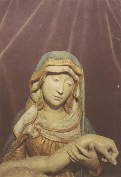 statue dite Notre-Dame-de-La-Houssaye : Vierge à l'enfant, détail