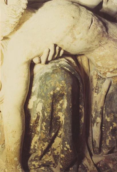 statue dite Notre-Dame-de-La-Houssaye : Vierge à l'enfant, détail