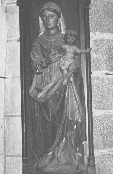 statue : Vierge à l'enfant dite Notre-Dame de délivrance, vue générale