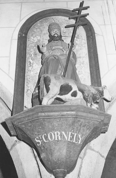 groupe sculpté : saint Cornely, vue générale - © Ministère de la Culture (France), Médiathèque du patrimoine et de la photographie (objets mobiliers), tous droits réservés