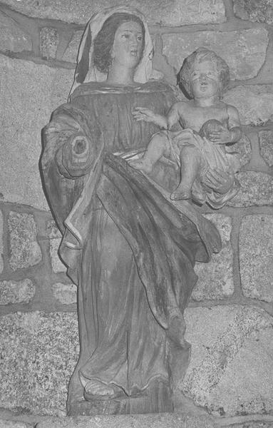 statue dite Notre-Dame-de-la-Clarté : Vierge à l'enfant, vue générale - © Ministère de la Culture (France), Médiathèque du patrimoine et de la photographie (objets mobiliers), tous droits réservés