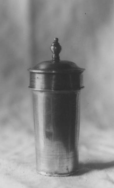 ampoule aux saintes huiles, vue générale - © Ministère de la Culture (France), Médiathèque du patrimoine et de la photographie (objets mobiliers), tous droits réservés