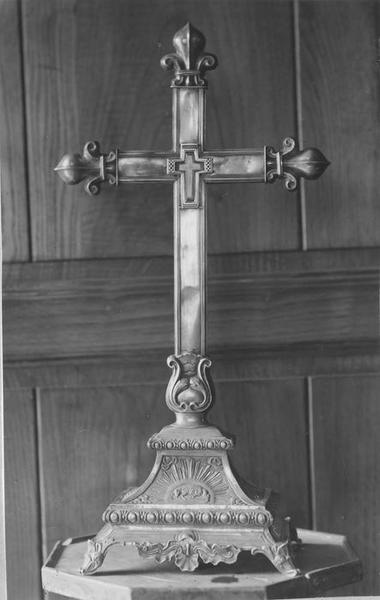 croix-reliquaire, vue générale - © Ministère de la Culture (France), Médiathèque du patrimoine et de la photographie (objets mobiliers), tous droits réservés