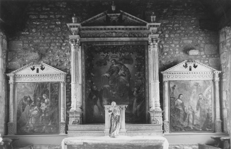 retable, tableau, statue (statuette) : rosaire remis à saint Dominique et sainte Catherine de Sienne (le), Vierge, vue générale - © Ministère de la Culture (France), Médiathèque du patrimoine et de la photographie (objets mobiliers), tous droits réservés