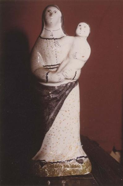 statue (statuette) : Vierge à l'enfant, vue générale