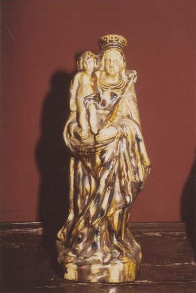 statue (statuette) : Vierge à l'enfant, vue générale