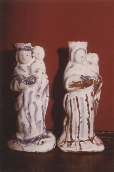 statues vases décoratifs : Vierge à l'enfant, vue générale