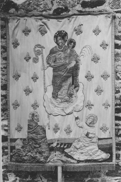 bannière de procession, vue générale