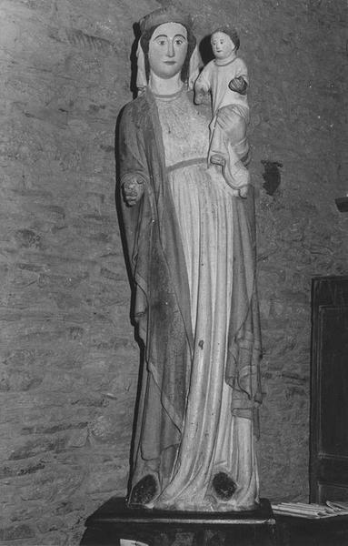 statue : Vierge à l'enfant, vue générale - © Ministère de la Culture (France), Médiathèque du patrimoine et de la photographie (objets mobiliers), tous droits réservés