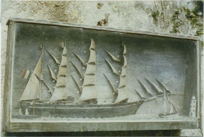 maquettes (3), meuble de rangement (vitrine), vue générale - © Ministère de la Culture (France), Médiathèque du patrimoine et de la photographie (objets mobiliers), tous droits réservés