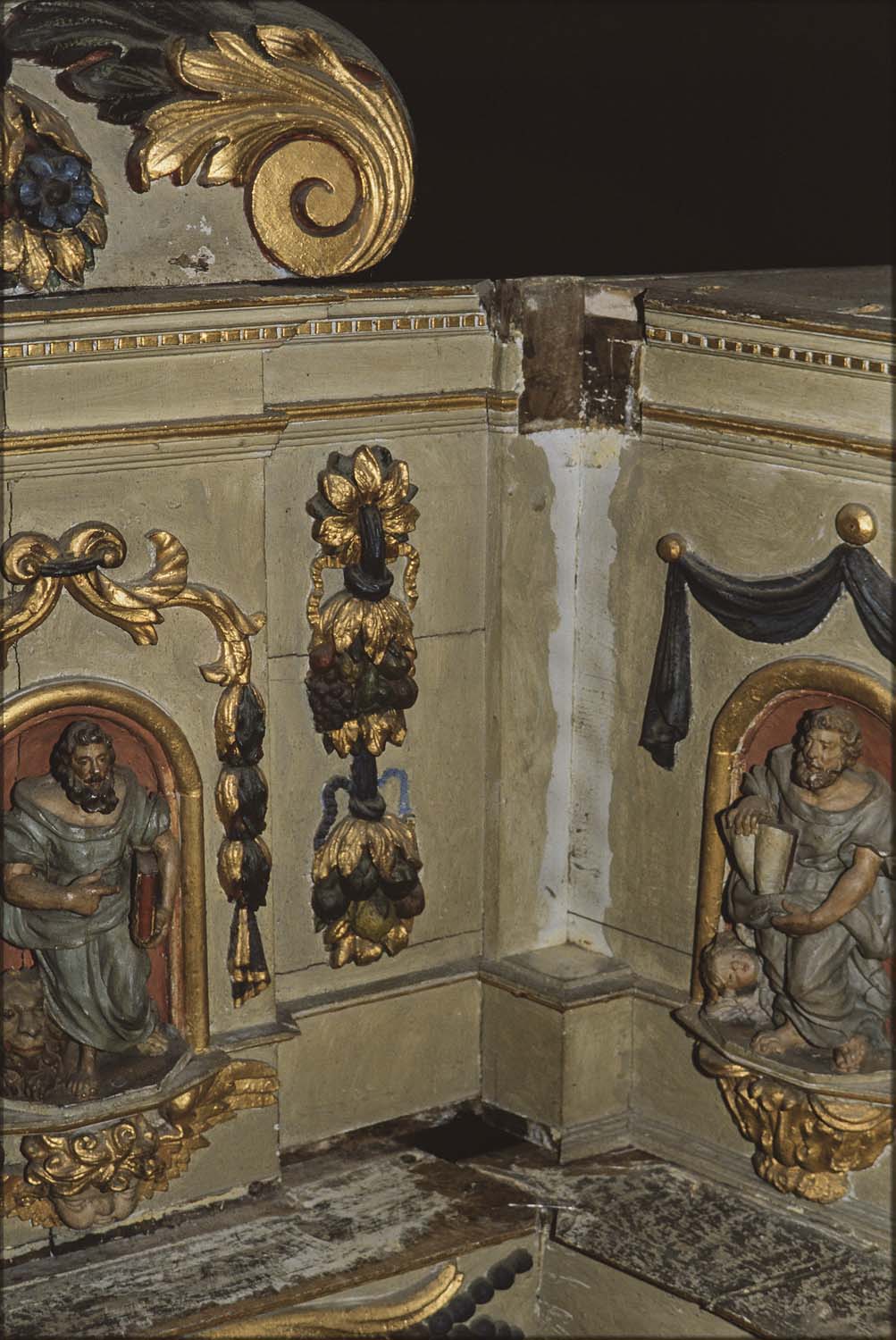 retable du maître-autel, détail du tabernacle