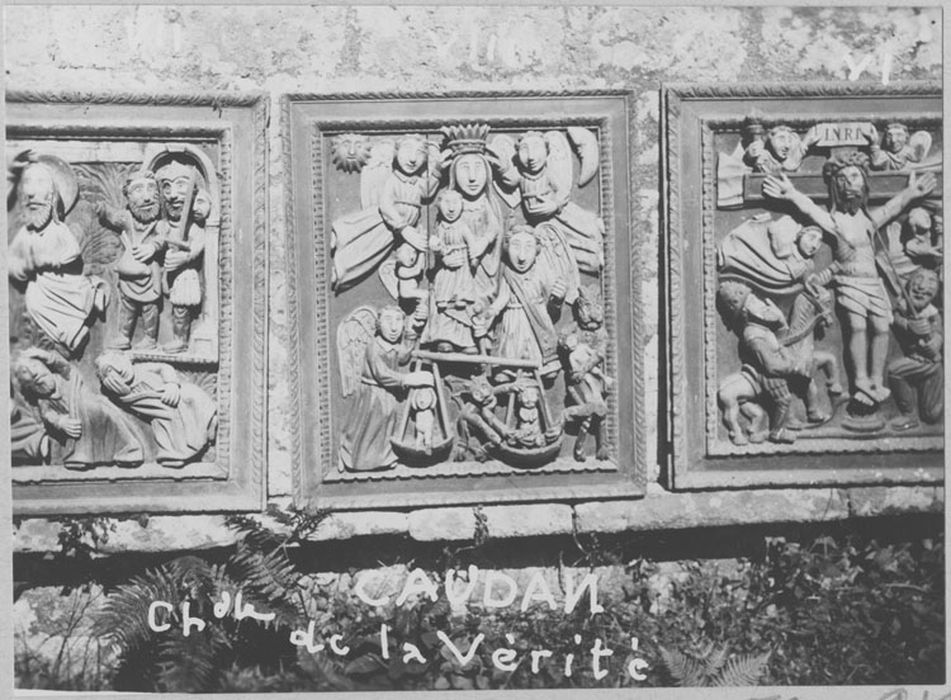 Bas-reliefs, détail