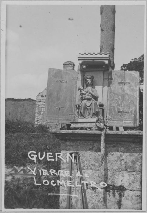 statue, niche dite Notre-Dame-de-Joie : Vierge à l'Enfant allaitant