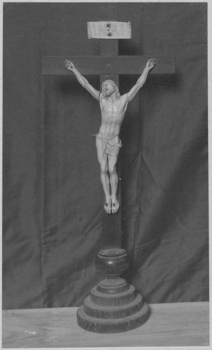 croix (crucifix) : Christ en croix - © Ministère de la Culture (France), Médiathèque du patrimoine et de la photographie, diffusion RMN-GP