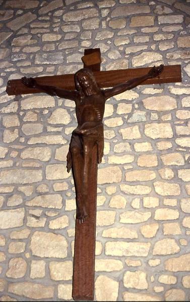 statue : Christ en croix - © Monuments historiques