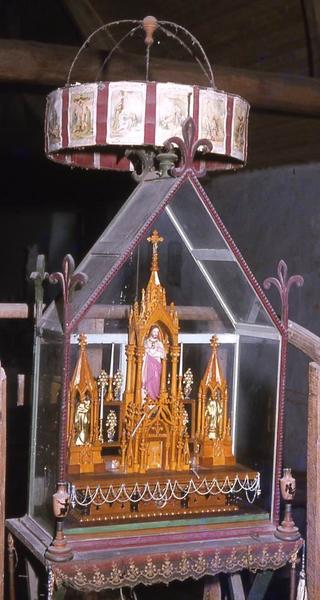Chapelle miniature du Sacré-coeur avec chemin de croix animé