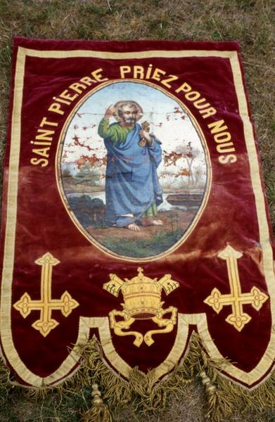 bannière de procession n°2 : Saint Pierre et Armes de Monseigneur Bécel - © Monuments historiques