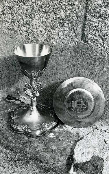 calice et patène n°4 - © Monuments historiques