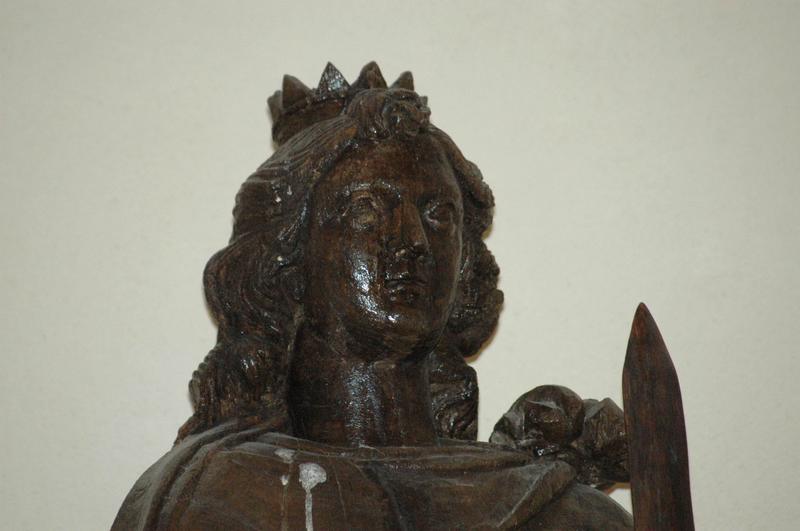 statue : Sainte Reine (détail) - © Monuments historiques