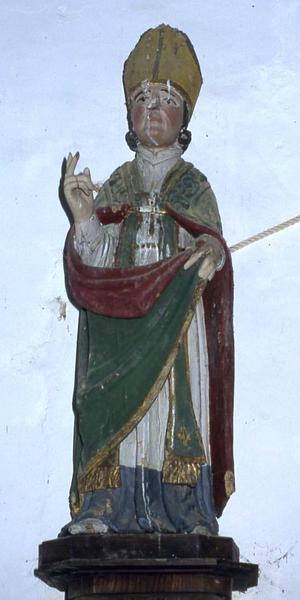 statue : Saint évêque