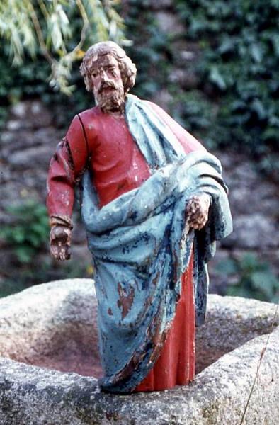 statue : Saint drapé dans un manteau - © Monuments historiques