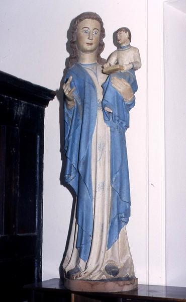statue : Vierge à l'Enfant