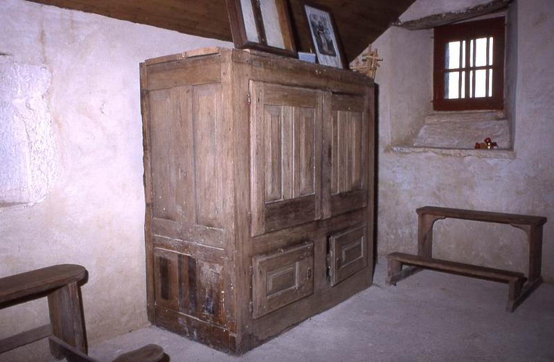 armoire de sacristie