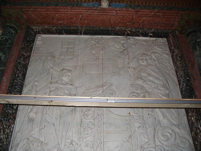 retable du maître-autel et bas-relief : Annonciation