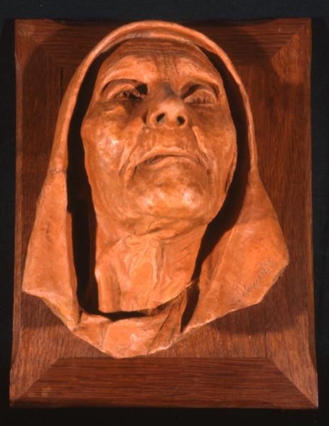 sculpture : Visage de vieille femme n°1 - © Monuments historiques