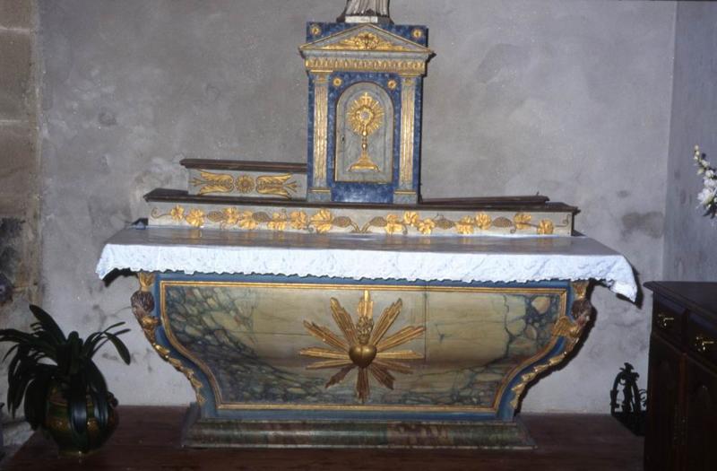 autel et retable latéraux sud - © Monuments historiques