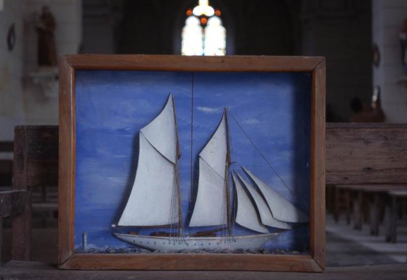 maquette ex-voto n°9 d'une demi-coque goélette