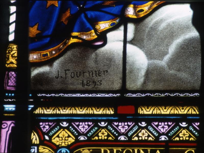 trois verrières (signature) - © Monuments historiques