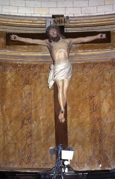 statue : Christ en croix - © Monuments historiques