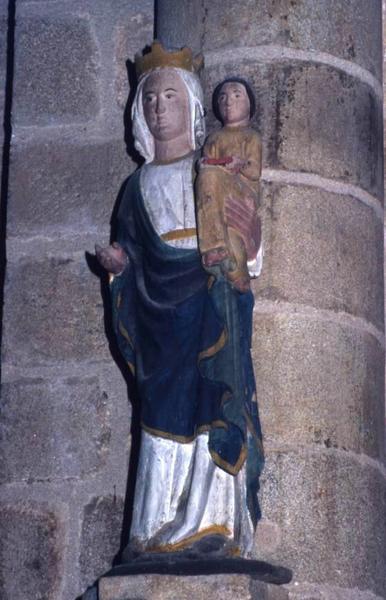 statue : Vierge à l'Enfant