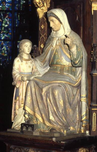 groupe sculpté : Sainte Anne assise et la Vierge